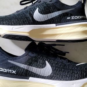 Nike ZoomX Invincible Run Flyknit 3 Women's Size 7.5